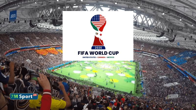 Kiểm tra quy định túi xách trước khi vào sân